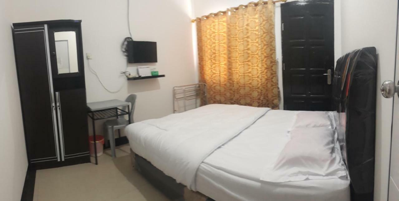 Cipta Guest House Batam 1 Exterior photo